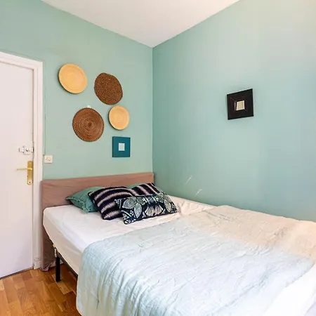 Guestready - Bel A Deux Pas Des Champs-elysees Apartment Paris